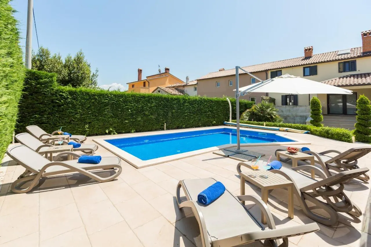 Villa Anabel With Pool Kaštelir 0*,  Κροατία